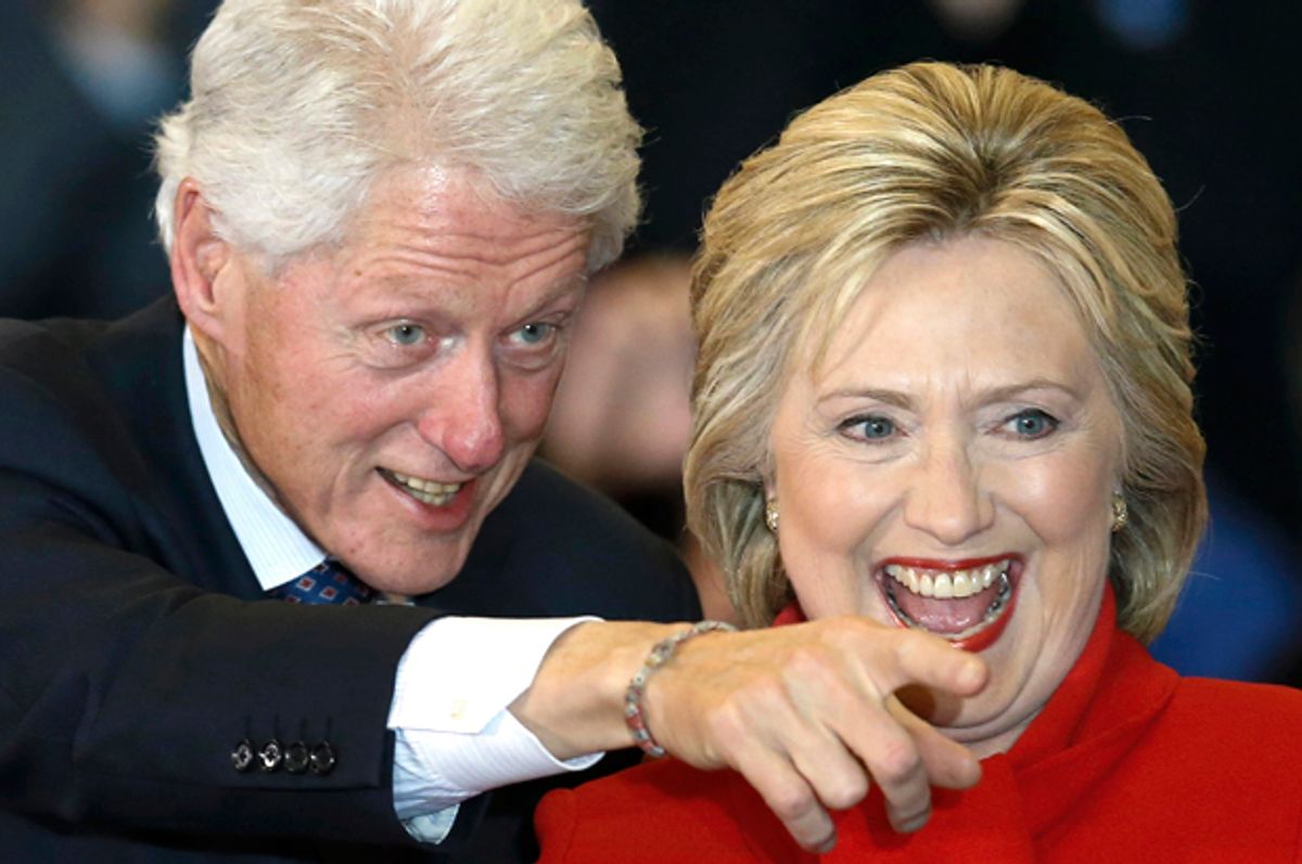 Bill Clinton, Hillary Clinton   (Reuters/Adrees Latif)