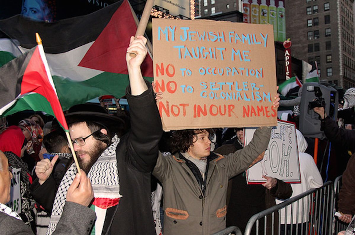 A Palestinian solidarity protest in Times Square, New York City on Oct. 18, 2015  (Ben Norton)