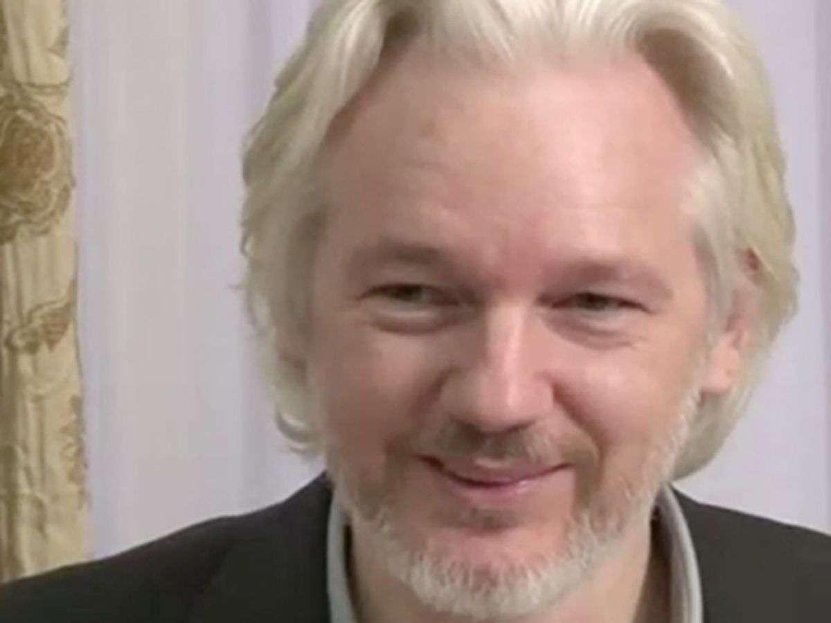 WATCH: WikiLeaks' Julian Assange Finally Opens Up To Authorities About ...