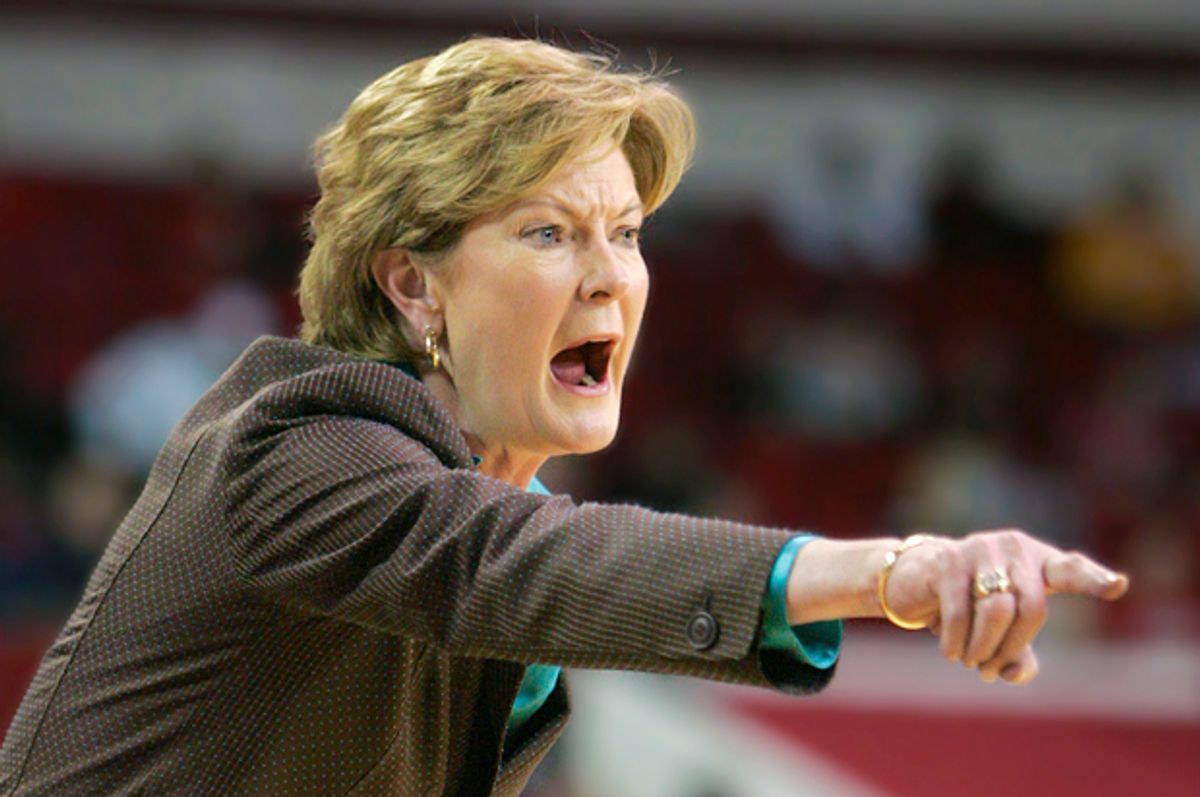 Tennessee head coach Pat Summitt directs her players in  the second half of a basketball game against Georgia on Sunday March 2, 2008, in Athens, Ga. Tennessee won 72-63. (AP Photo/John Bazemore) (AP/John Bazemore)