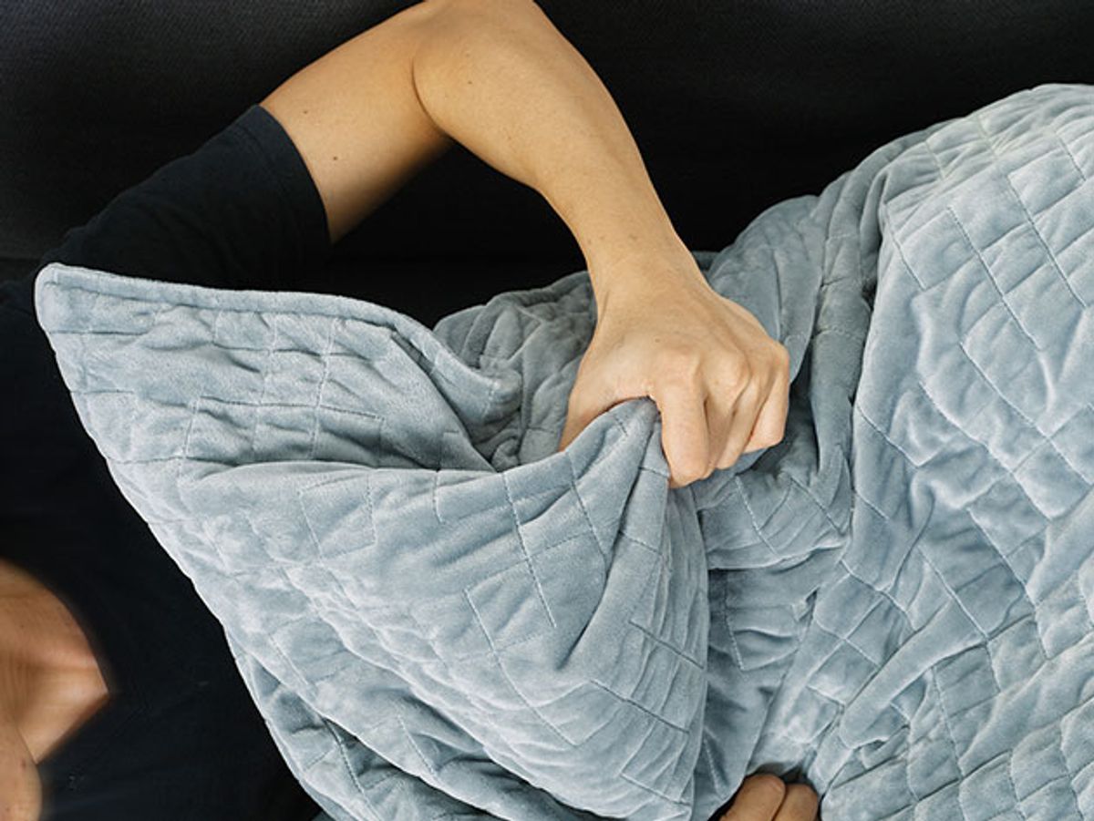 This weighted blanket helps reduce stress and anxiety | Salon.com