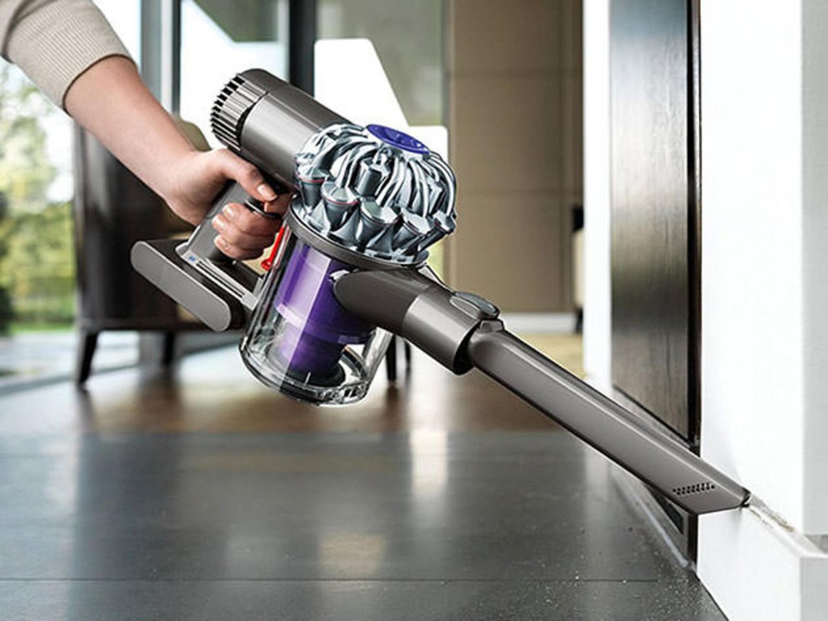 Er Begrænse sjældenhed Dyson's bagless, cordless vacuum is redefining cleaning | Salon.com