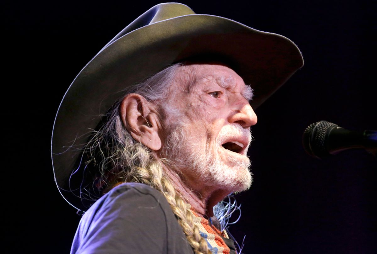 Willie Nelson will headline a rally for Beto O’Rourke | Salon.com