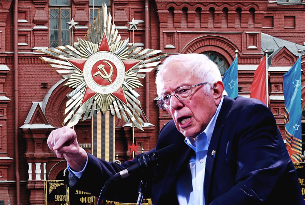 Bernie Sanders and the Moscow Red Square with the State Historical Museum at the background (Getty Images/AP Photo)