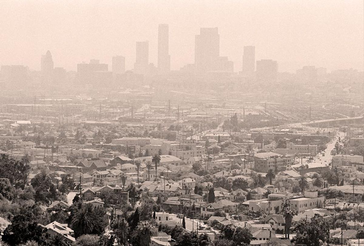 A pall of smog lies over the Los Angeles skyline. (AP Photo/Nick Ut)