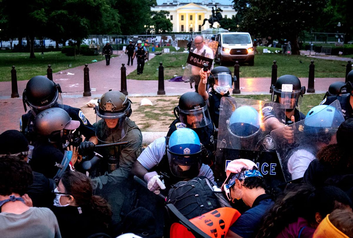 Secret Service forces press to exit White House as police use batons ...