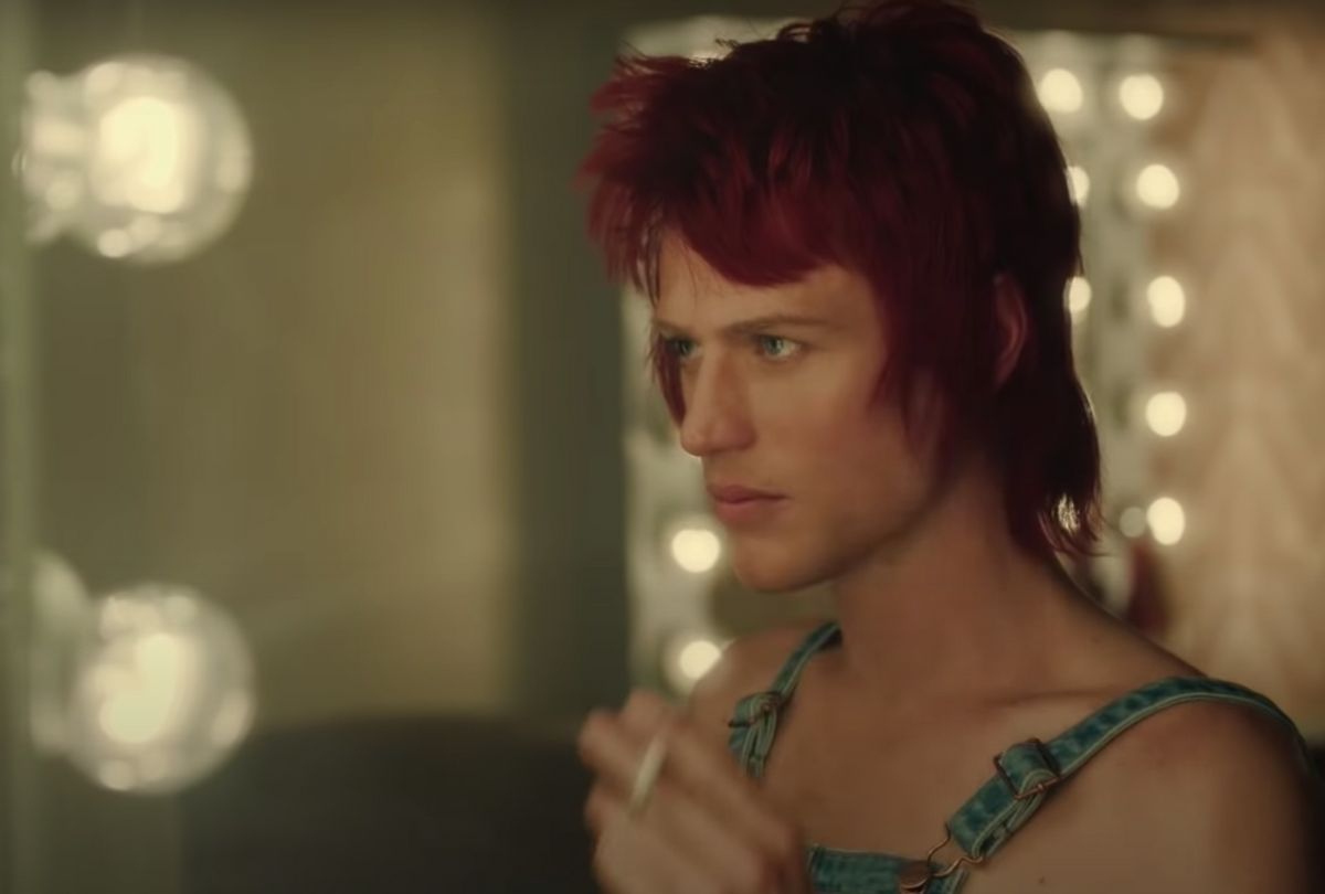 Johnny Flynn plays David Bowie in "Stardust" (IFC Films)