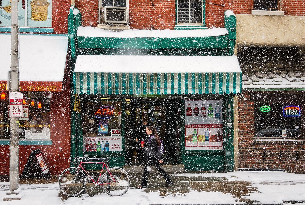 Small Business Storefront in Winter (Getty Images)