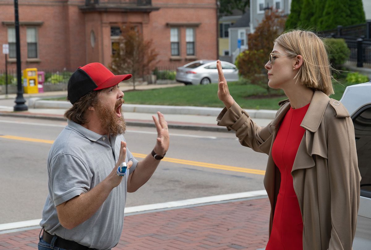 Macon Blair and Rosamund Pike in "I care a Lot" (Seacia Pavao/Netflix)