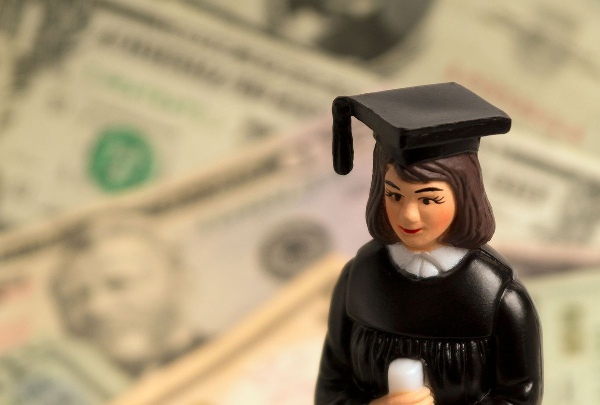 “Bombshell”: Internal docs highlight flaws in student debt case now before Supreme Court