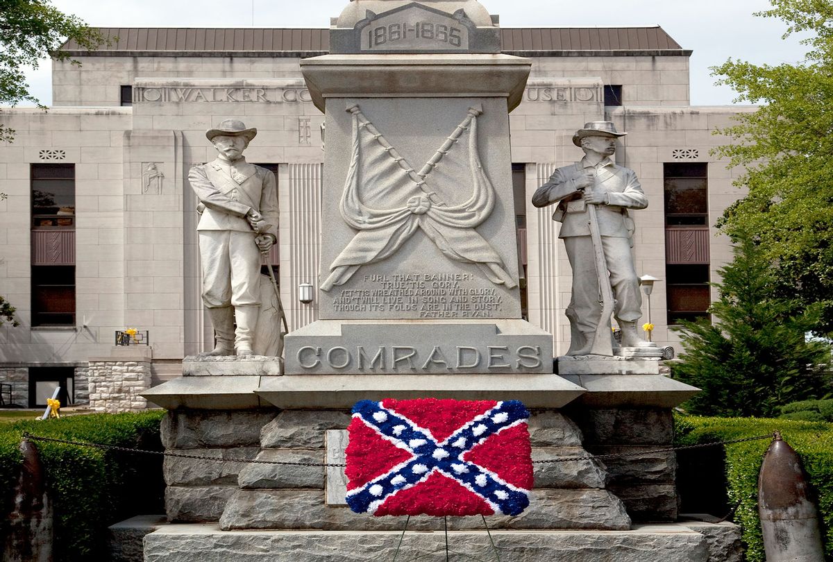 View of the Confederate memorial, with an added Confederate flag made out of flowers, Jasper, Alabama, 2010. (Carol M. Highsmith/Buyenlarge/Getty Images)