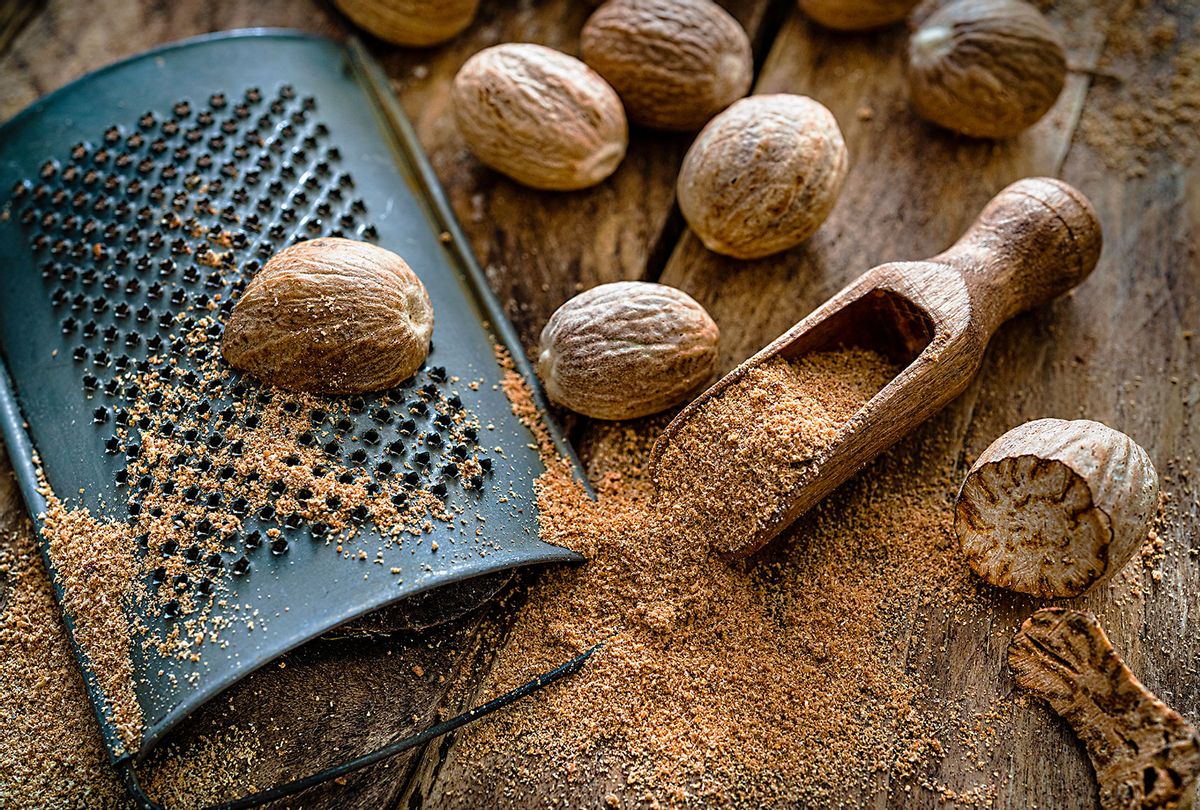 Nutmeg seeds and ground nutmeg (Getty Images/fcafotodigital)