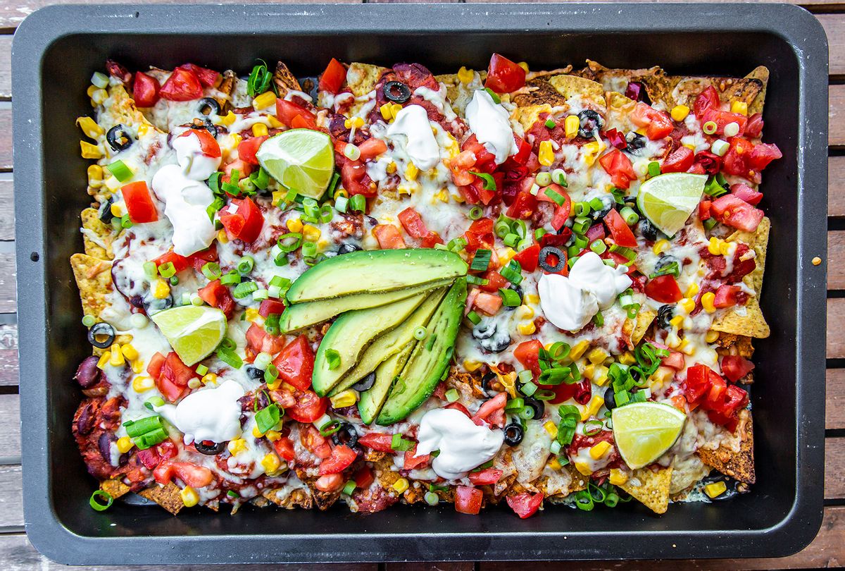Baked Nachos (Getty Images/lacaosa)