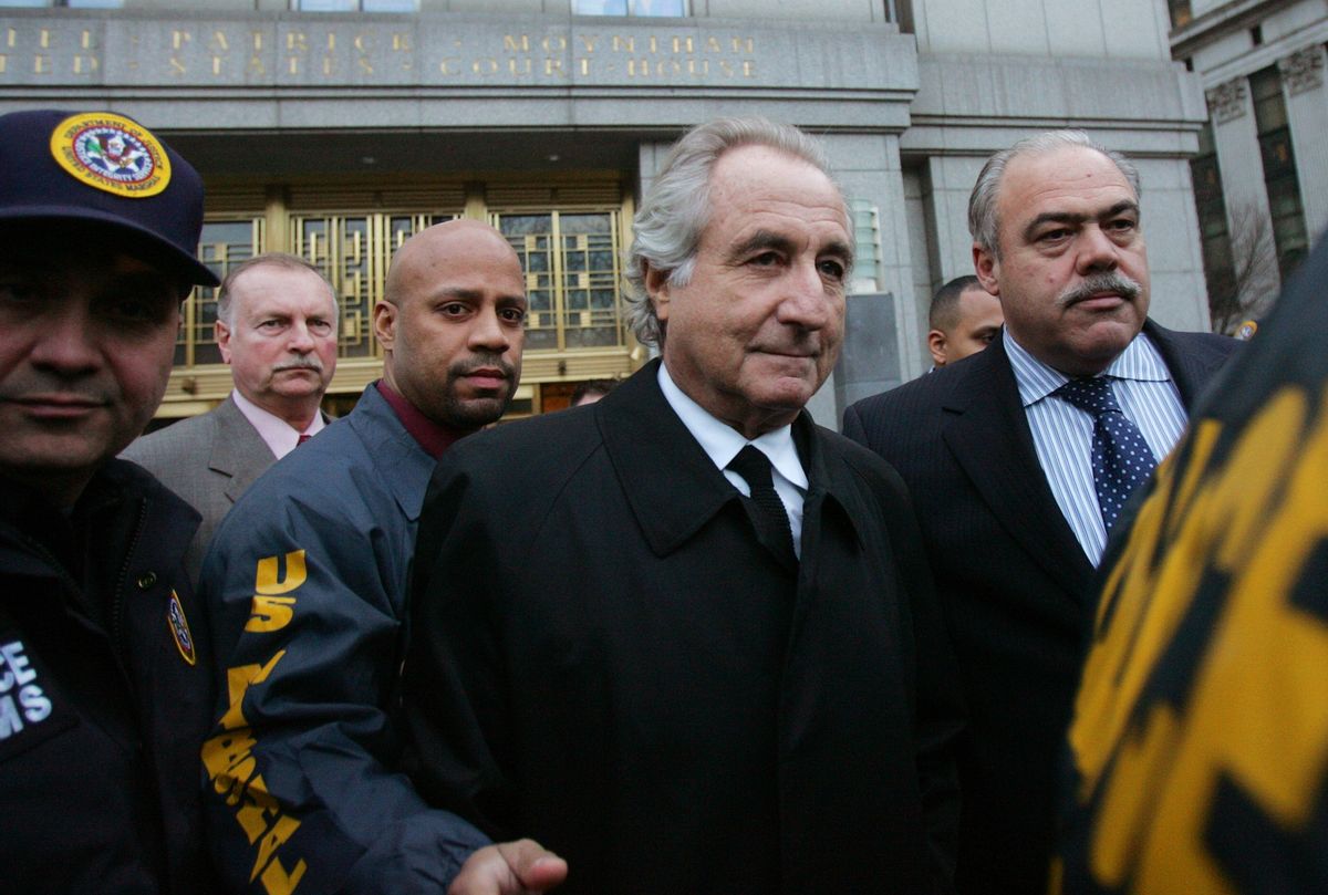 Bernie Madoff walks out from Federal Court after a bail hearing in Manhattan January 5, 2009 in New York City (Hiroko Masuike/Getty Images)