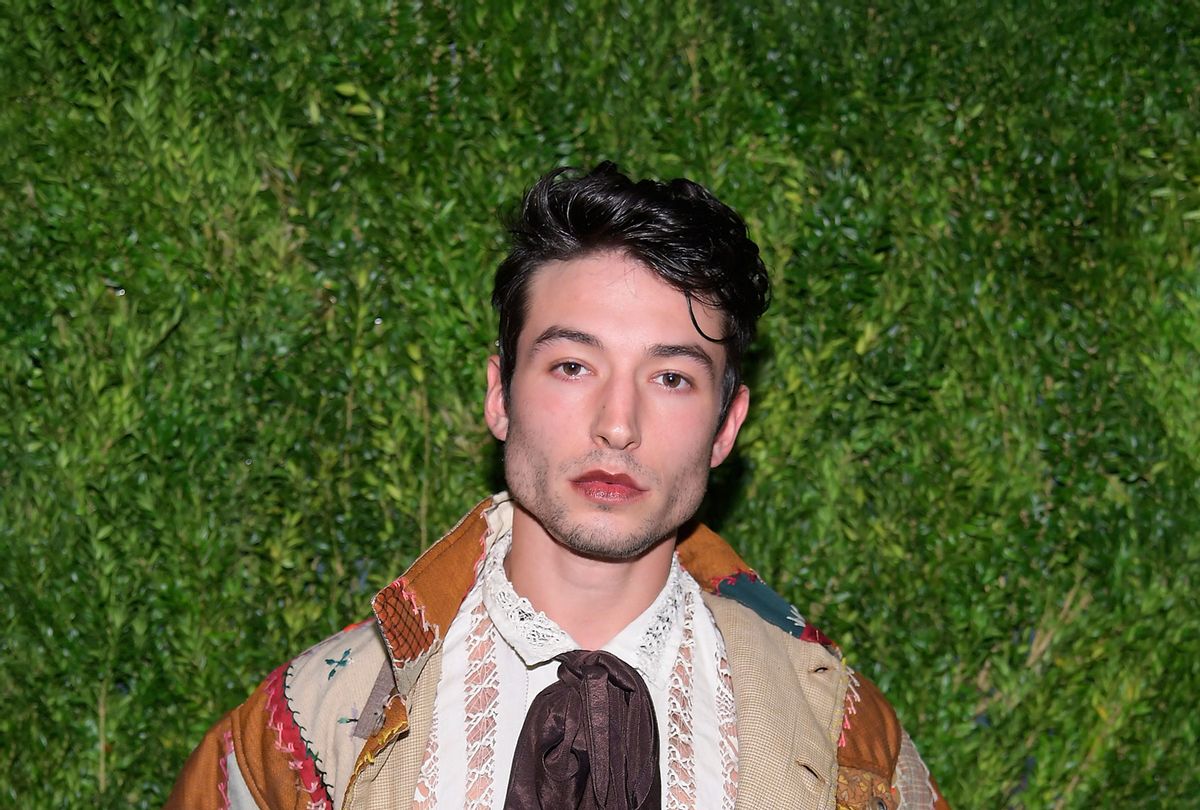  Ezra Miller 