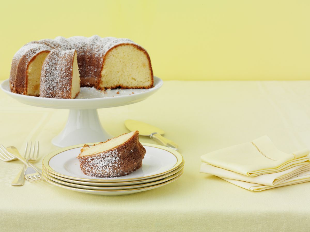 Plate of lemon cake with sugar (Getty Images)