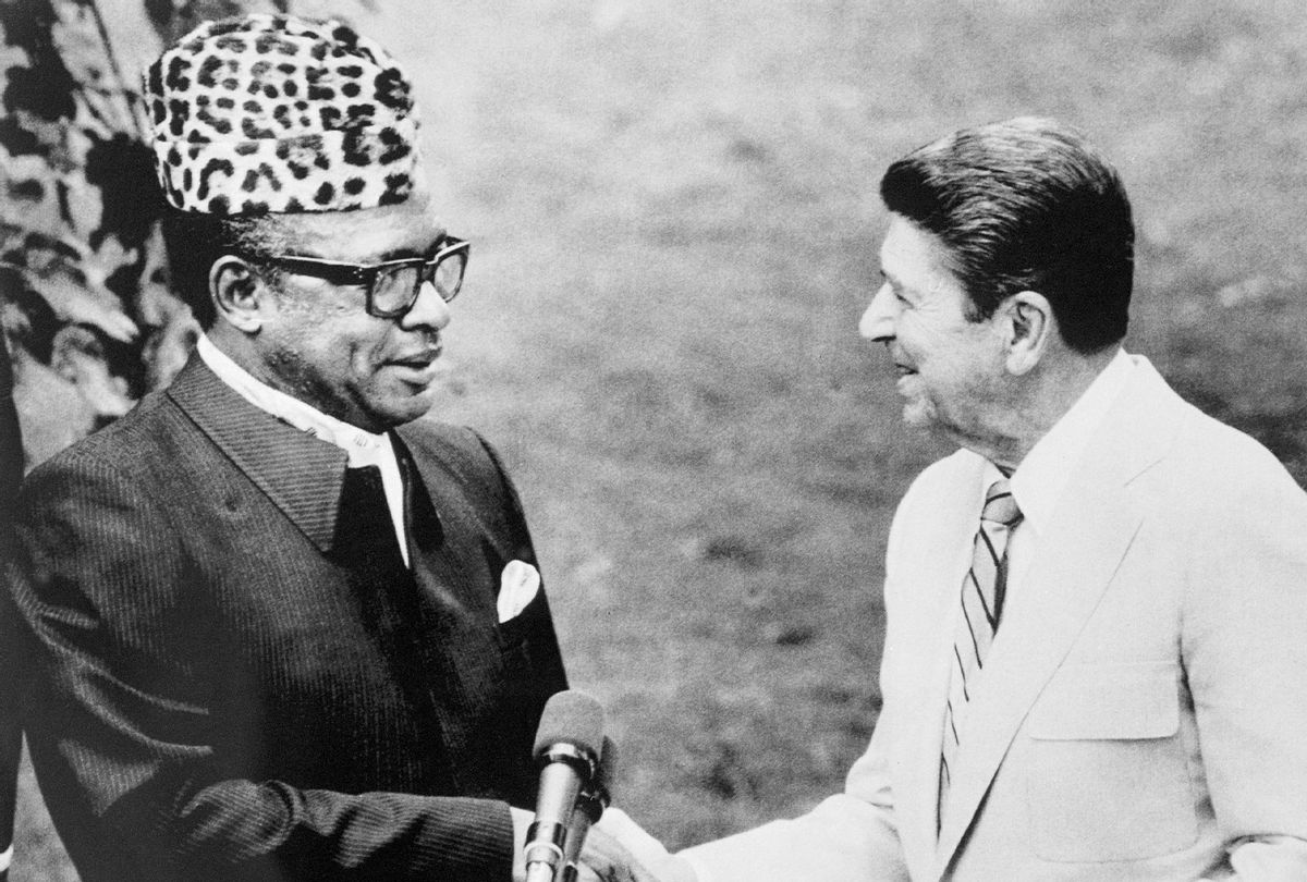 President Reagan bids farewell to President of Zaire, Mobutu Sese Seko as he departs concluding talks at the White House (Bettmann/Getty Images)