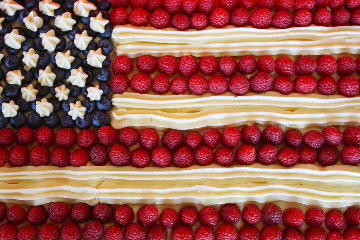 Patriotic American Flag Dessert Cake (jodiecoston)