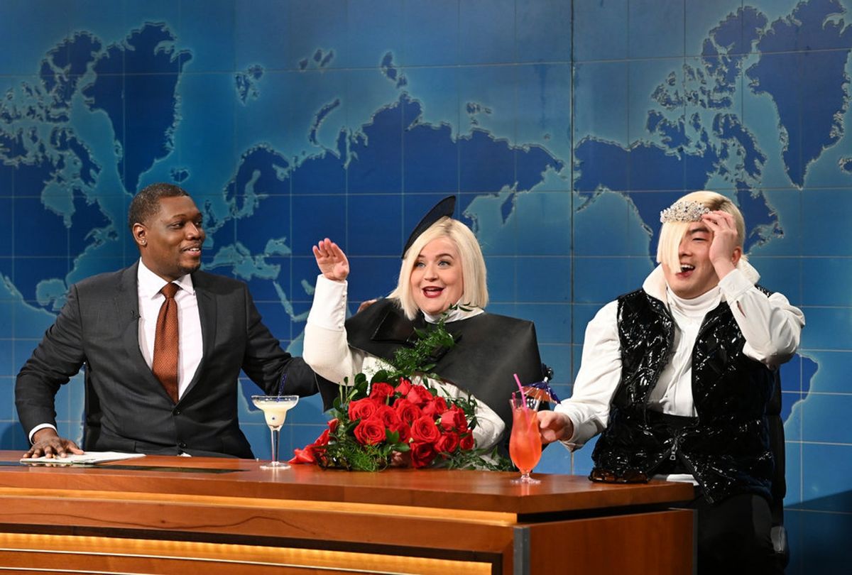 Anchor Michael Che, with Aidy Bryant and Bowen Yang as Trend Forecasters during SNL Weekend Update on Saturday, May 21, 2022 (Will Heath/NBC)