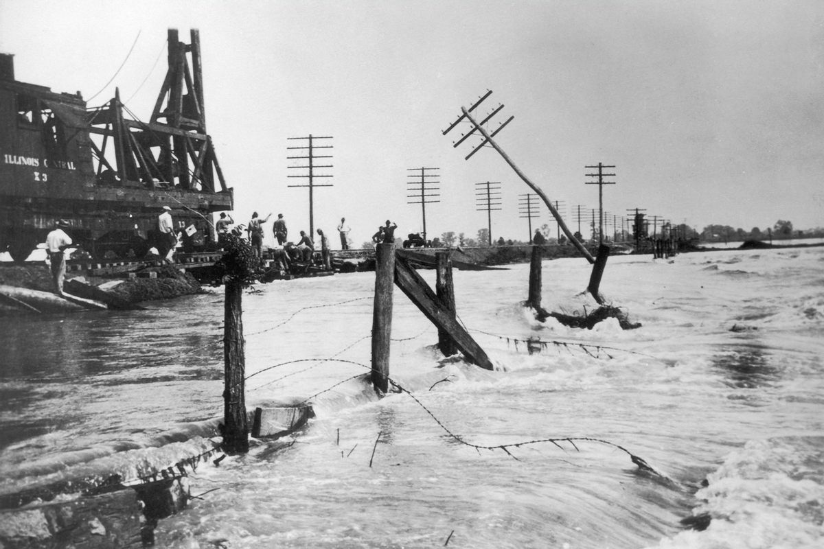 Army Corps of Engineers attend the the Great Mississippi Flood, the most destructive river flood in the history of the United States, 1927. (Fotosearch/Getty Images)