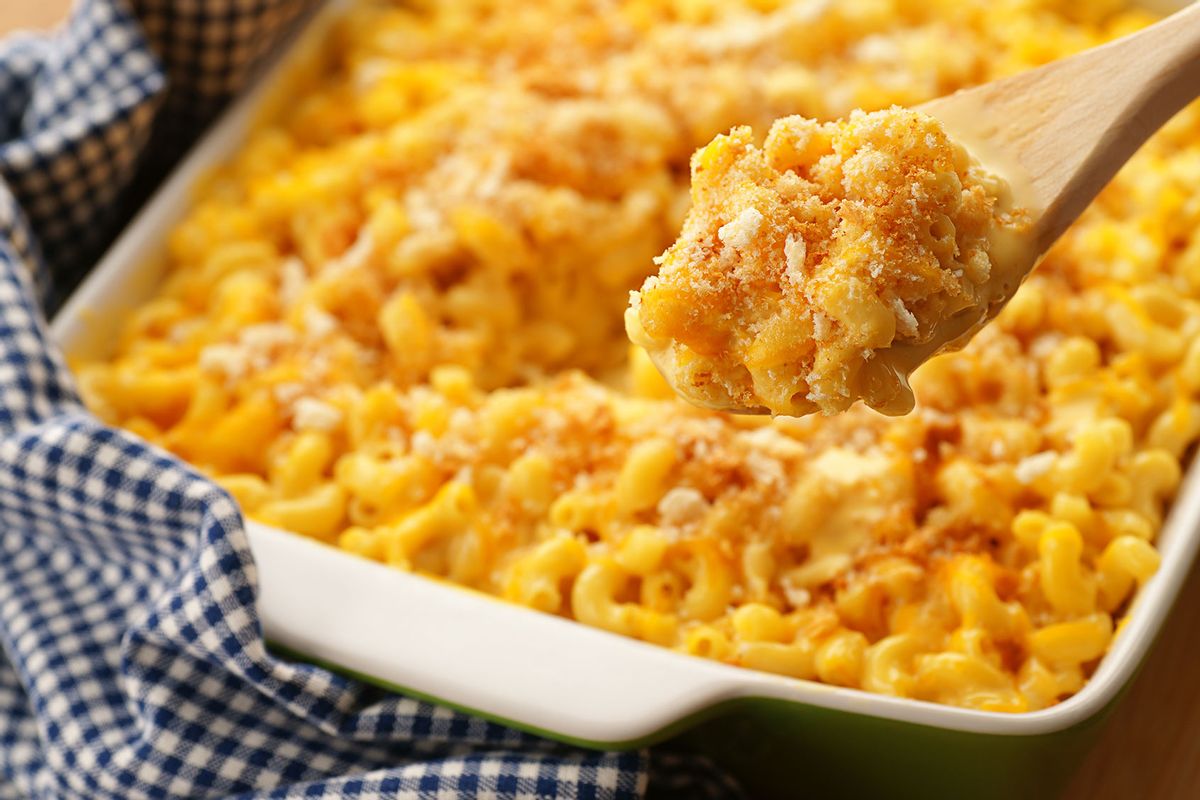 Baked Macaroni and Cheese (Getty Images/TheCrimsonMonkey)