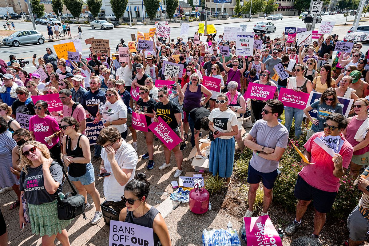 A crowd of abortion rights protesters gather in dissent of the Supreme Court's decision in the Dobbs v Jackson Women's Health case at The Gene Snyder U.S. Courthouse on June 24, 2022 in Louisville, Kentucky. (Jon Cherry/Getty Images)