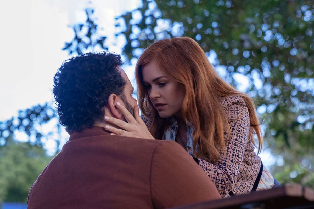 Josh Gad as Gary and Isla Fisher as Mary in "Wolf Like Me" (Mark Rogers/Peacock)