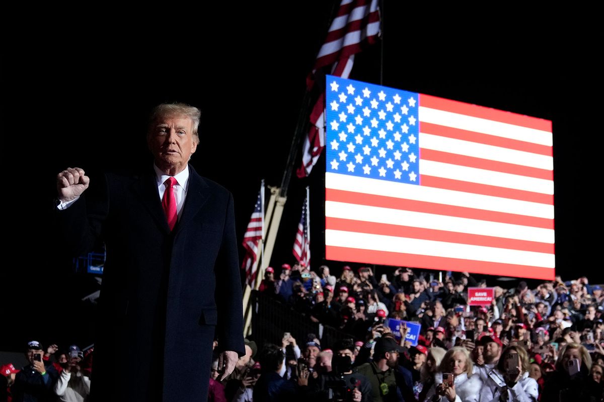 Former U.S. President Donald Trump greets supporters before a rally at the Dayton International Airport on November 7, 2022 in Vandalia, Ohio. (Drew Angerer/Getty Images)