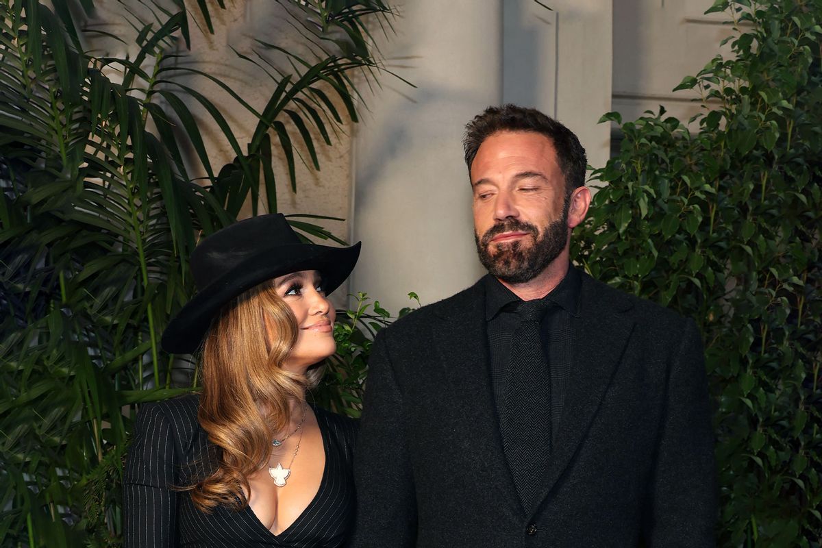 Jennifer Lopez and Ben Affleck attend the Ralph Lauren SS23 Runway Show at The Huntington Library, Art Collections, and Botanical Gardens on October 13, 2022 in San Marino, California. (Amy Sussman/Getty Images)