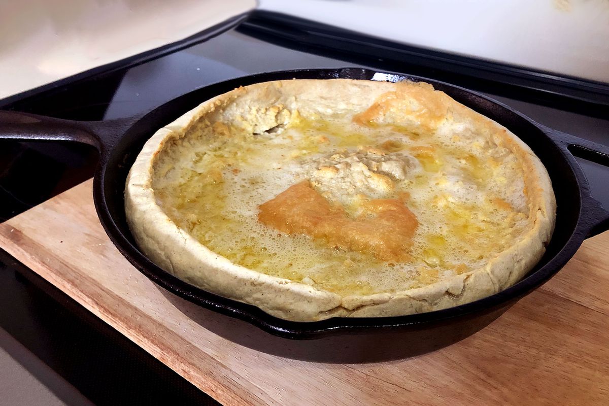 Nail those caramelized crusts with Lodge's new cast-iron bakeware - CNET