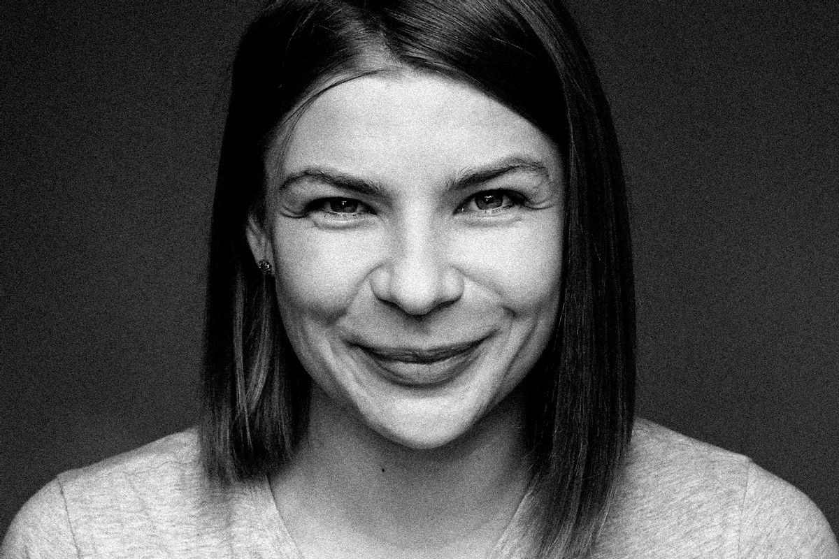 Smiling woman (Getty Images/Artem Hvozdkov)