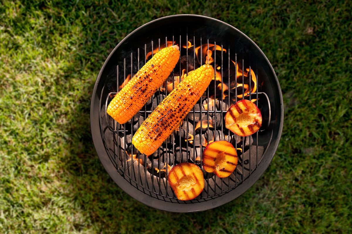 NextImg:Fresh summer sweet corn and peaches are all you need for a perfect summertime meal