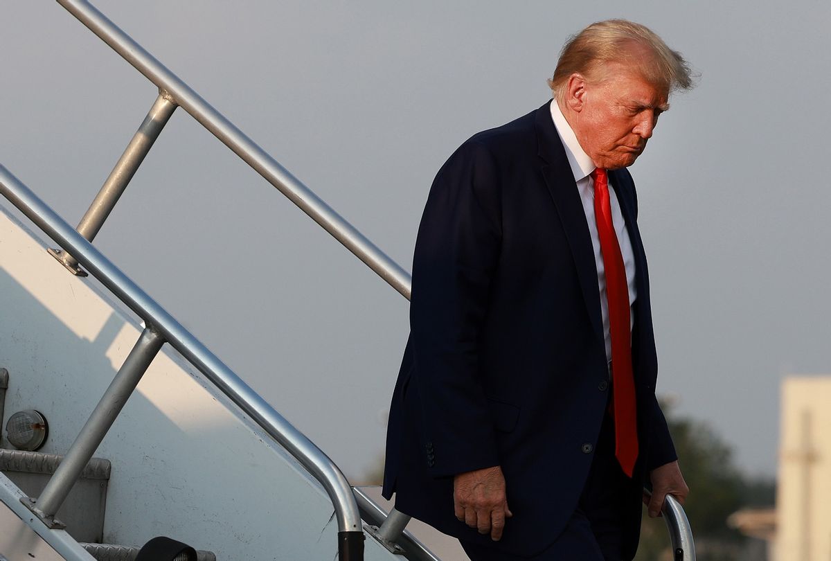 NextImg:"Can't afford a $200K bond?": Lawyers question why "billionaire" Trump needed help of bail bondsman