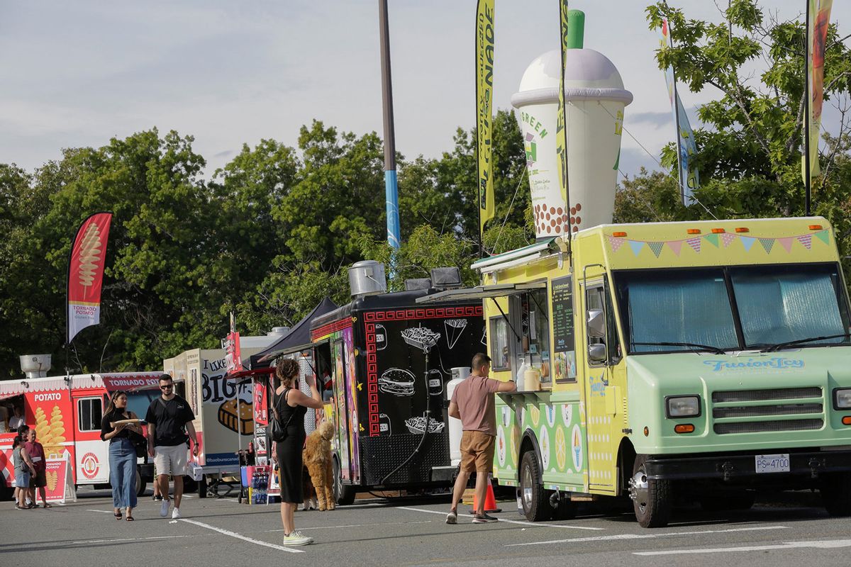 NextImg:In Portland, Oregon, extreme heat is making food trucks feel like ovens