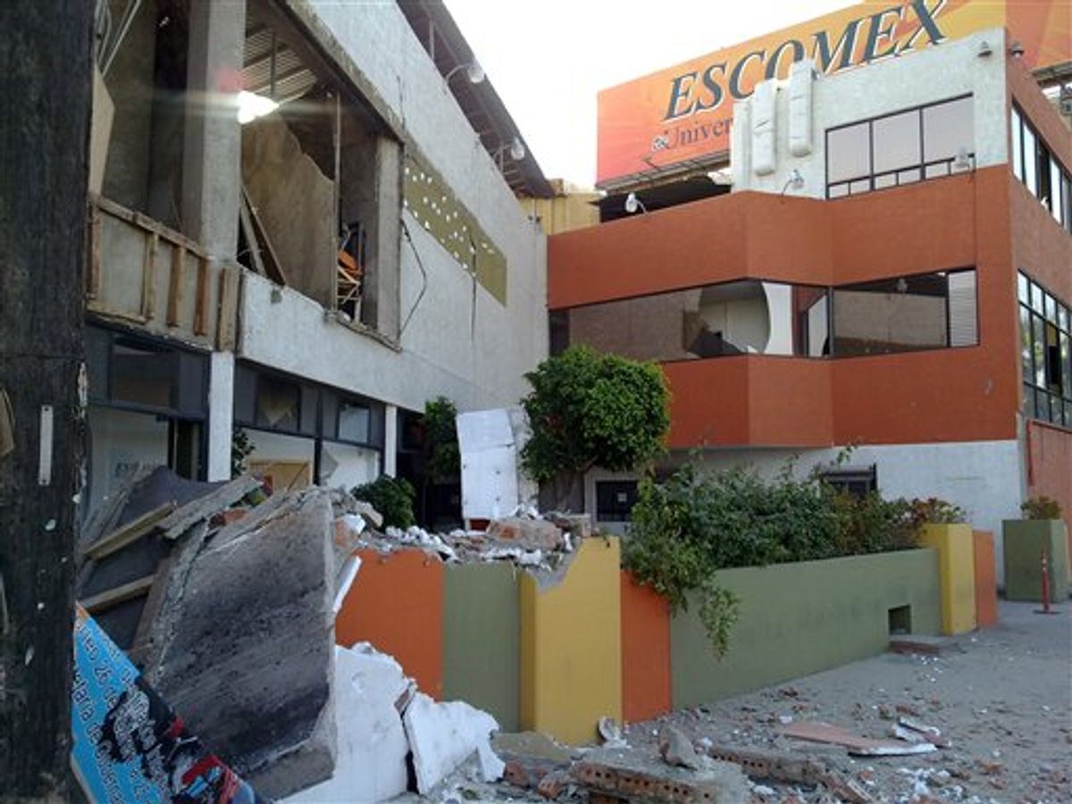 This photo provided by Jorge Rivera aka "cimarron98" via Twitter shows structural damage to the Escomex business school building after an earthquake in Mexicali, Mexico, Sunday, April 4, 2010. The 7.2-magnitude quake struck at 3:40 p.m. in Baja California, Mexico, about 19 miles southeast of Mexicali, according to the U.S. Geological Survey. (AP Photo/Jorge Rivera) NO SALES. (AP)