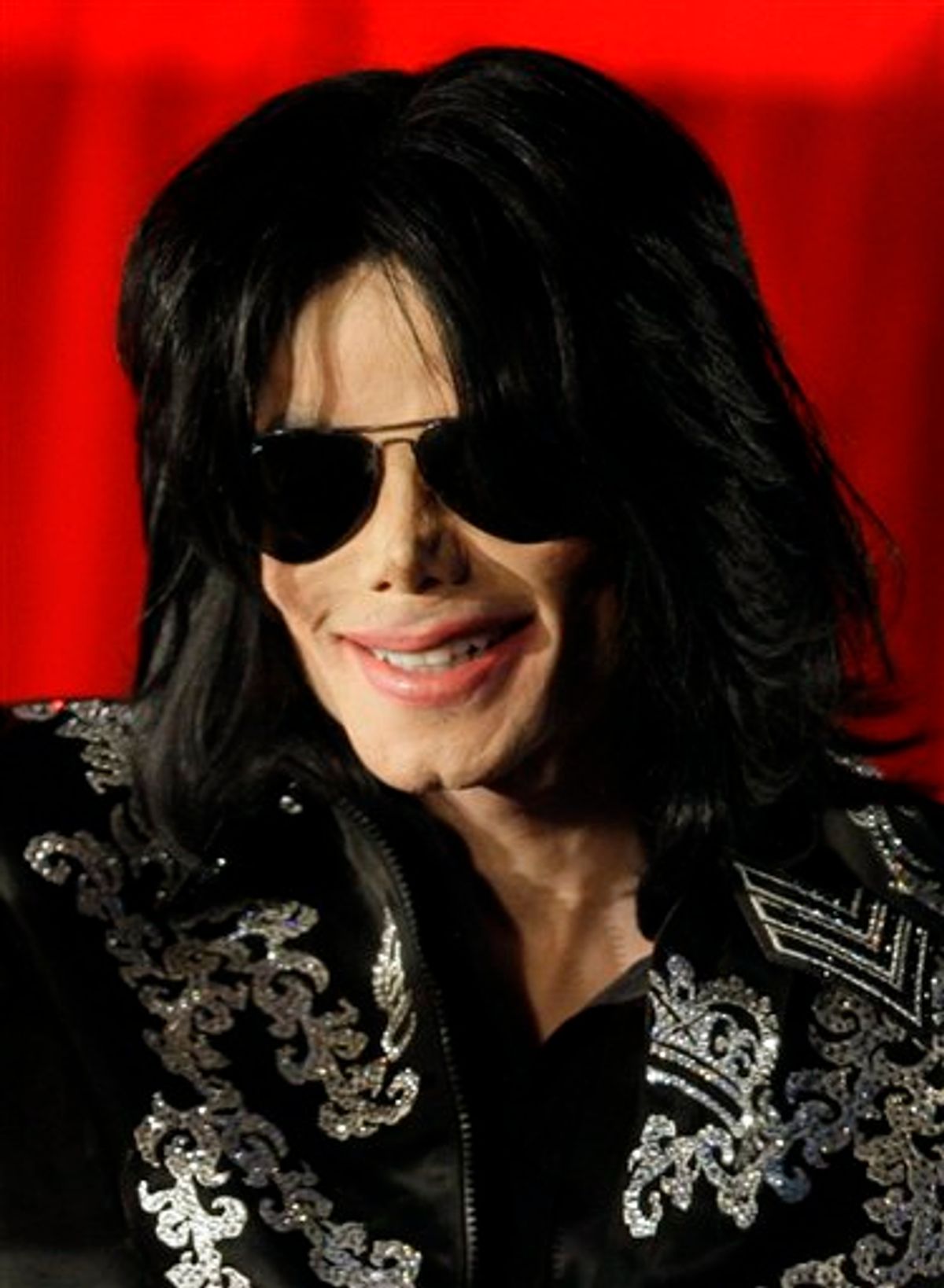 FILE - In this March 5, 2009 file photo, US singer Michael Jackson is shown at a press conference in London.  (AP Photo/Joel Ryan, file)    (AP)