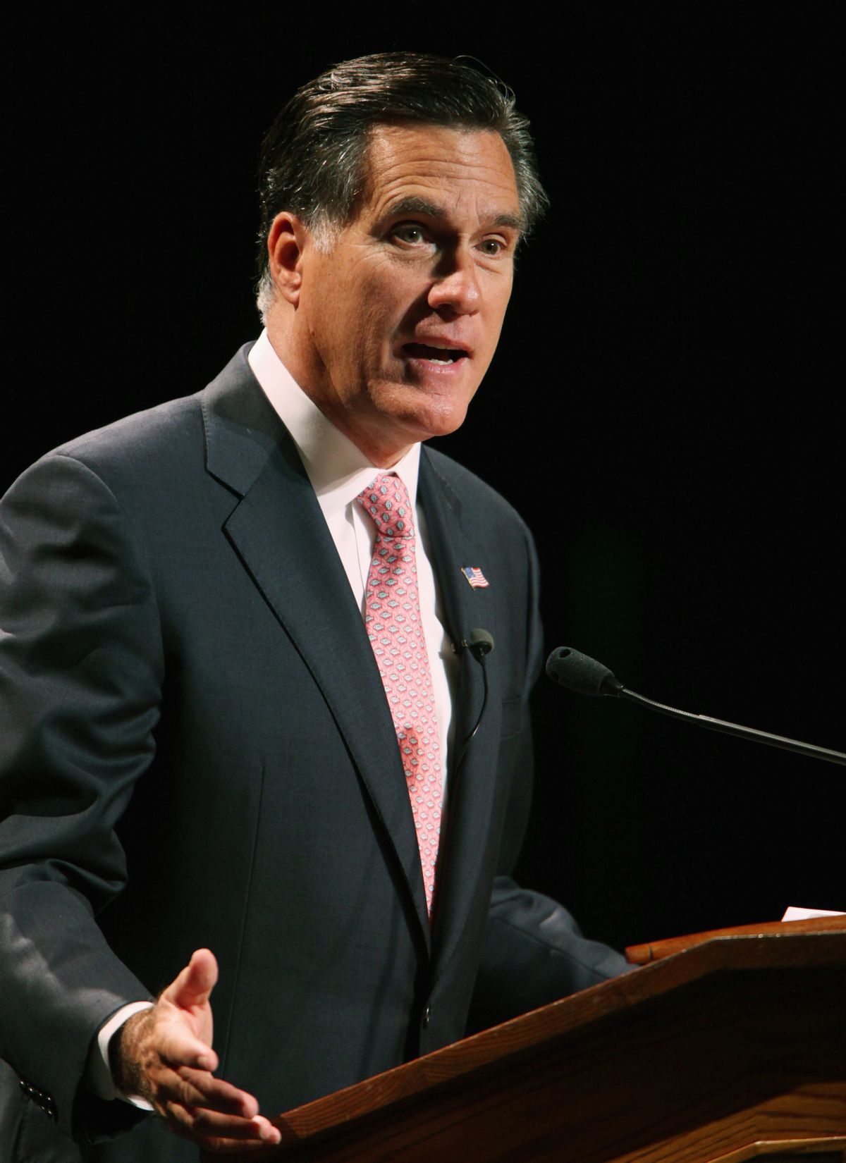 Former Massachusetts Gov. Mitt Romney gives the keynote address at the New Hampshire Republican Party State Convention in Concord, New Hampshire September 25, 2010. REUTERS/Joel Page  (UNITED STATES - Tags: POLITICS) (Reuters)