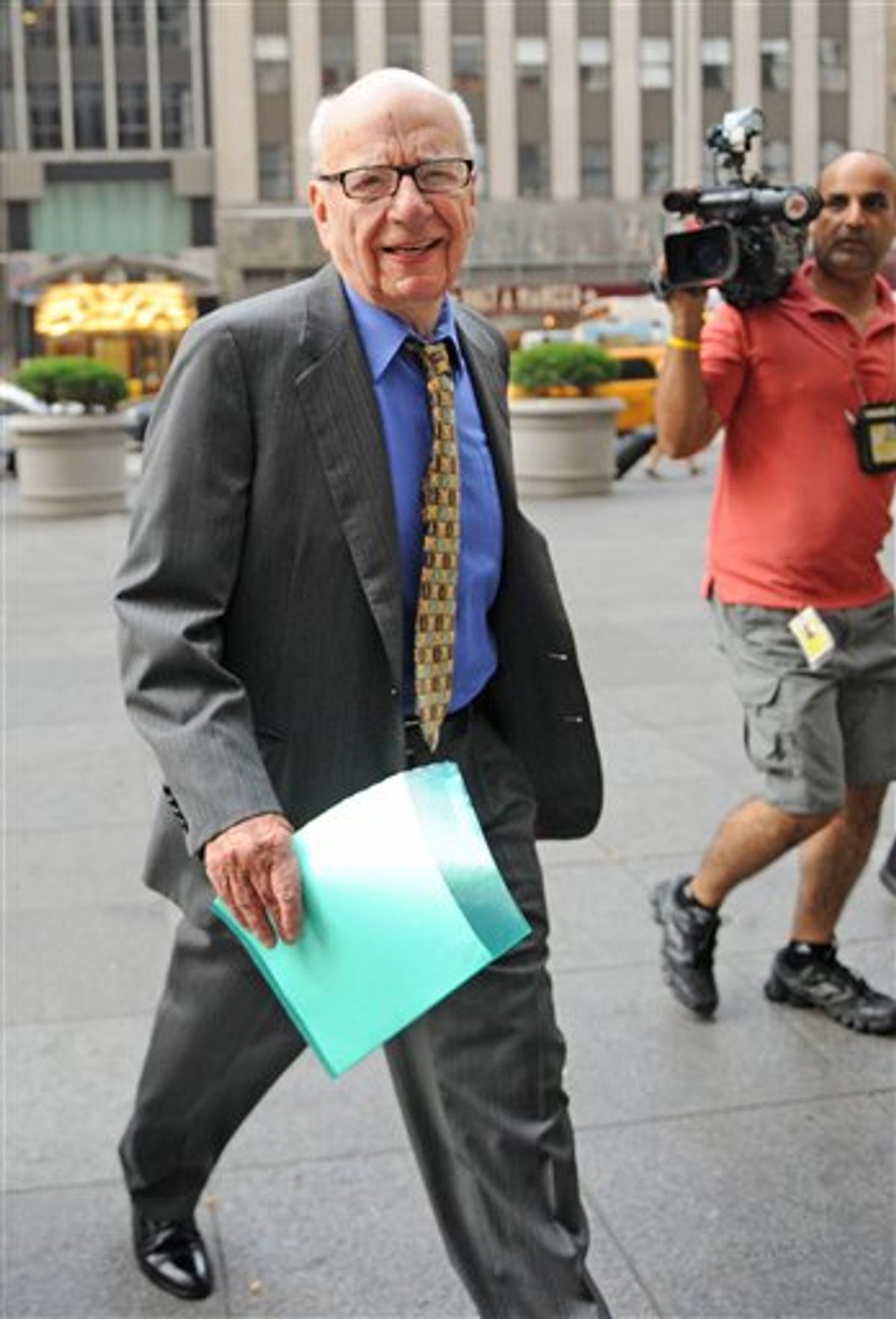 News Corporation head Rupert Murdoch enters the News Corp. building, Friday, July 22, 2011, in New York. (AP Photo/Louis Lanzano)    (AP)