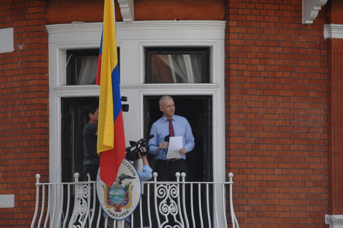  Assange at the Ecuadorian embassy, London (SnapperJack/Wikimedia)       
