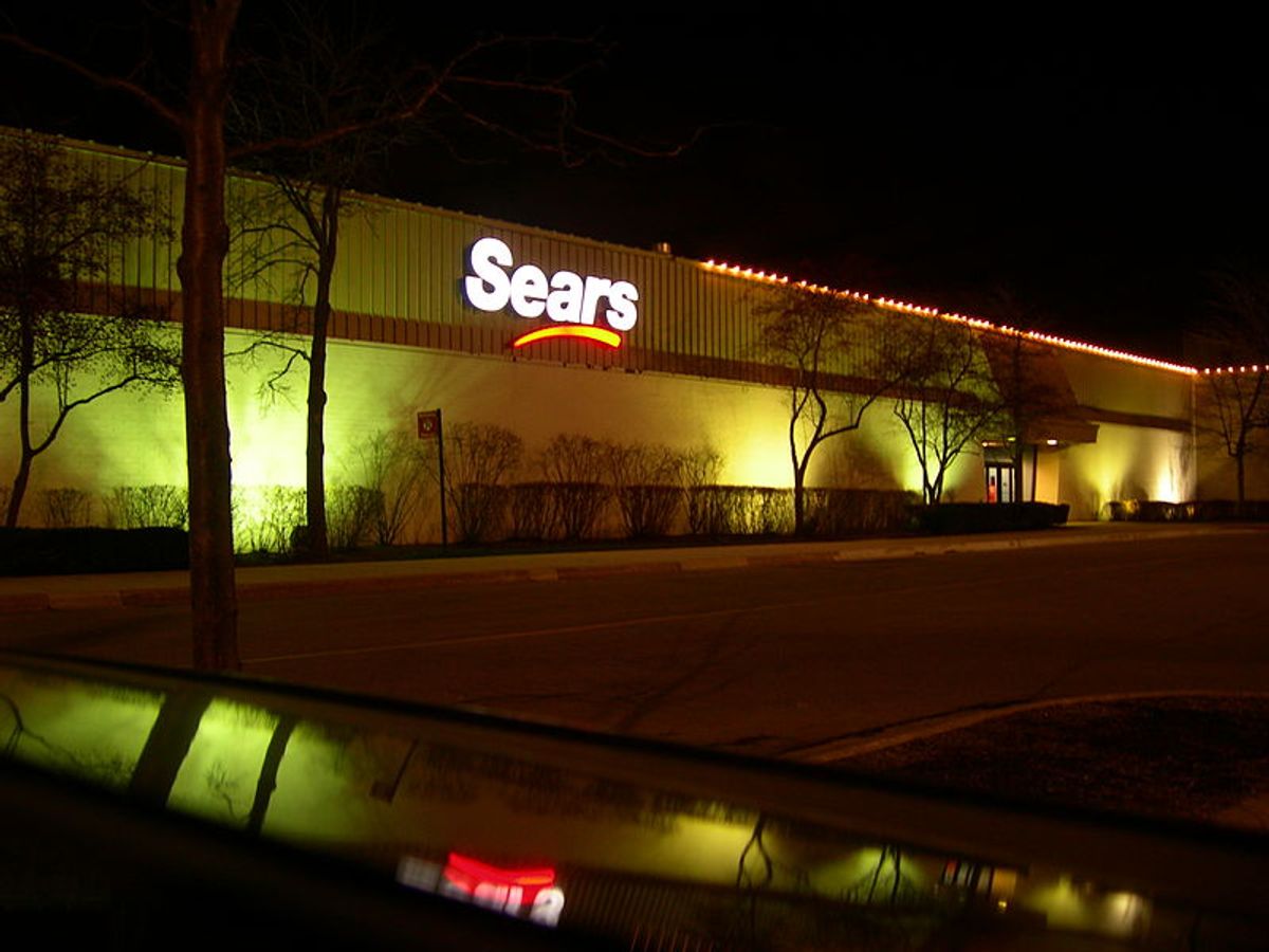  A Sears department store (Wikimedia) 