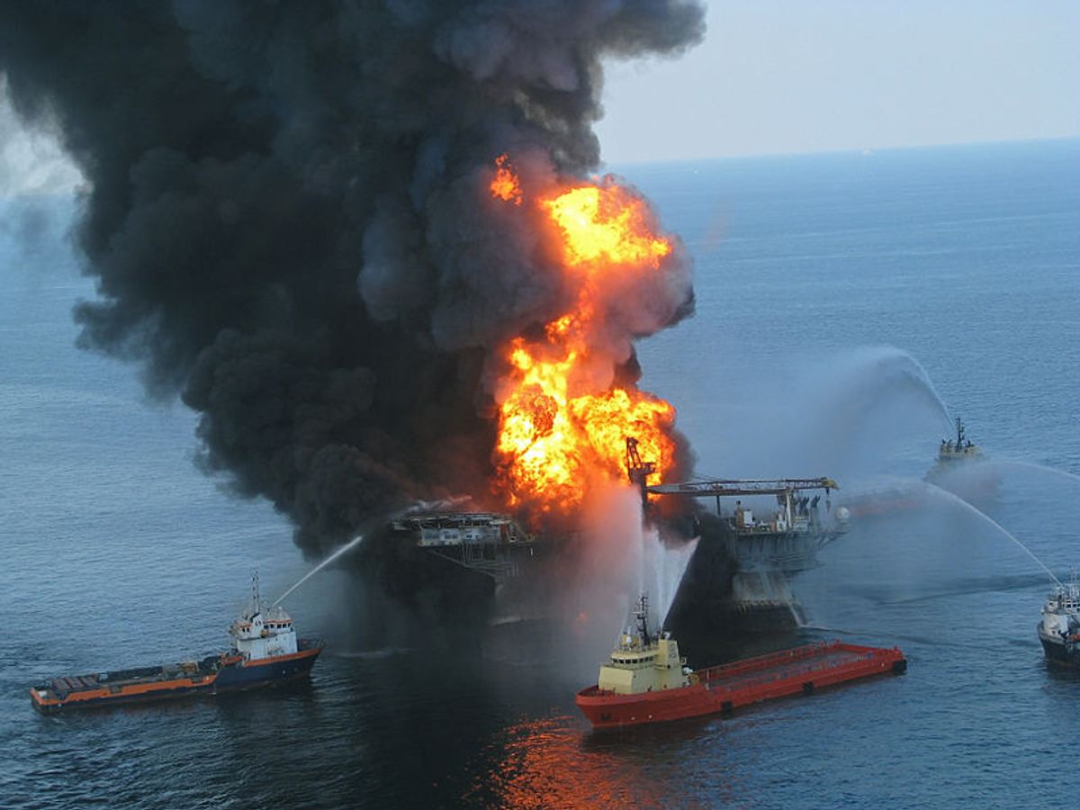 Platform supply vessels battle the blazing remnants of the off shore oil rig Deepwater Horizon (Wikimedia/US Coast Guard)      