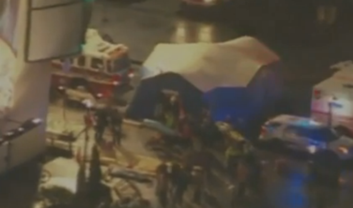  Screenshot of the scene following the Clackamas Town Center shooting (via Newsy) 