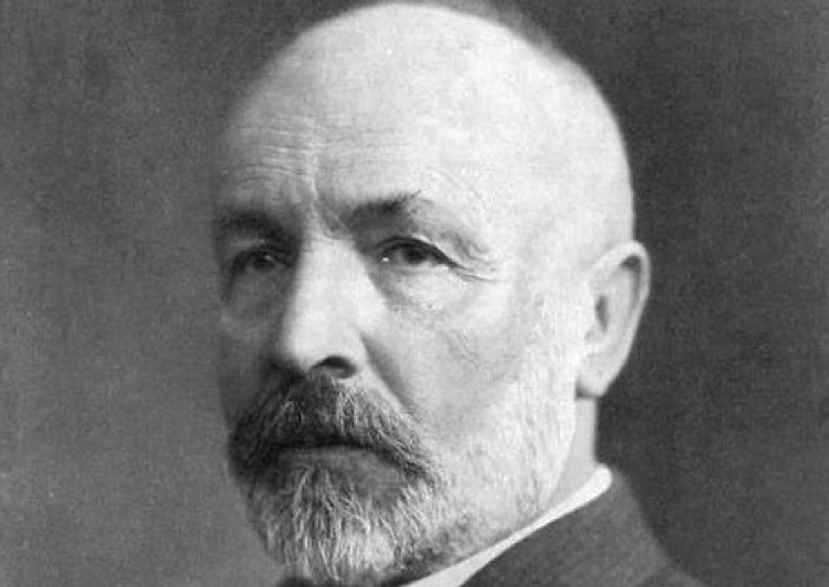 Georg Cantor                   (Wikimedia Commons)