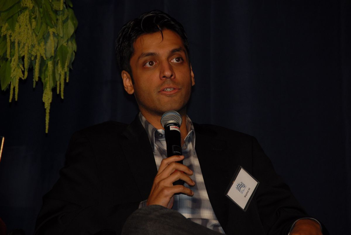 Wajahat Ali speaking at a workshop on "The Industry of Hate in the Public Square," hosted by the Muslim Public Affairs Council in 2011      (Flickr/MPAC National)