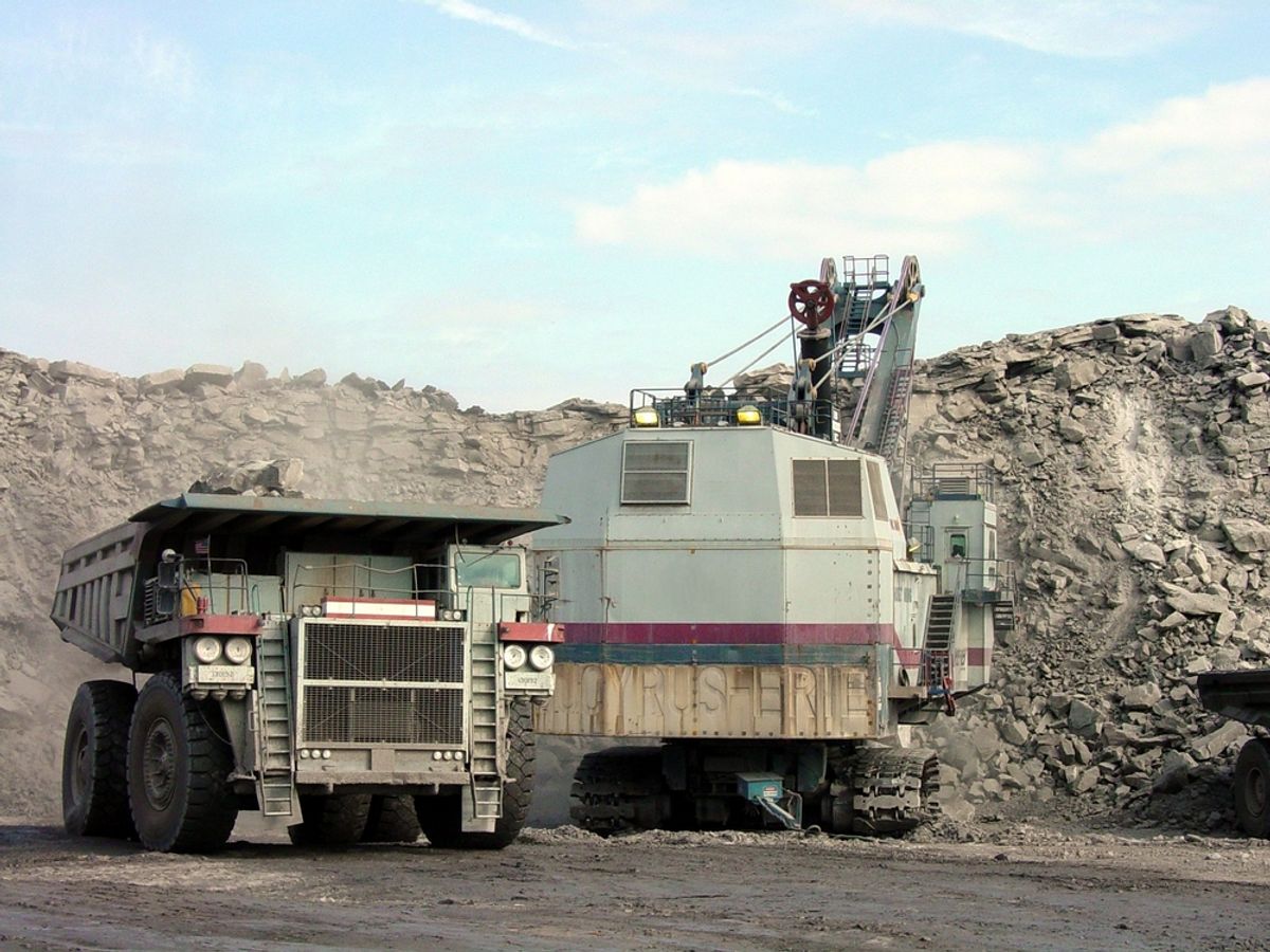 Mining operations, Charleston, WV    (Amanda Haddox/Shutterstock)