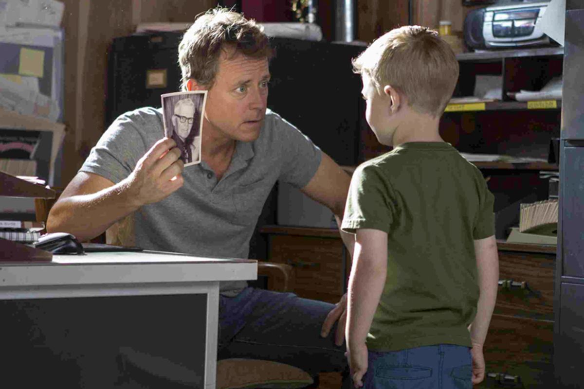 Greg Kinnear and Connor Corum in "Heaven Is For Real"          (TriStar Pictures/Allen Fraser)