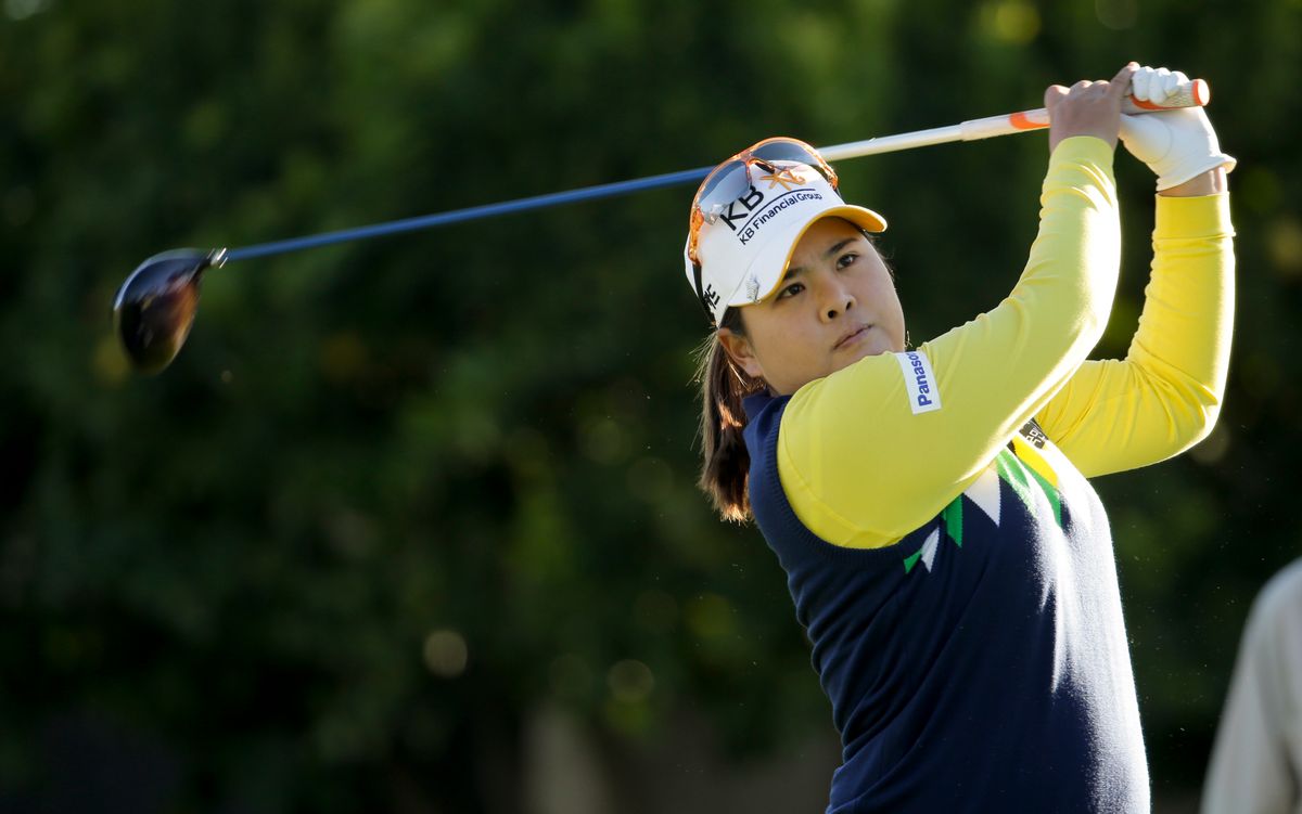 Inbee Park, of South Korea, watches her tee shot on the 11th hole during the first round at the LPGA "Kraft Nabisco Championship" golf tournament Thursday, April 3, 2014 in Rancho Mirage, Calif. (AP Photo/Chris Carlson)   (AP)