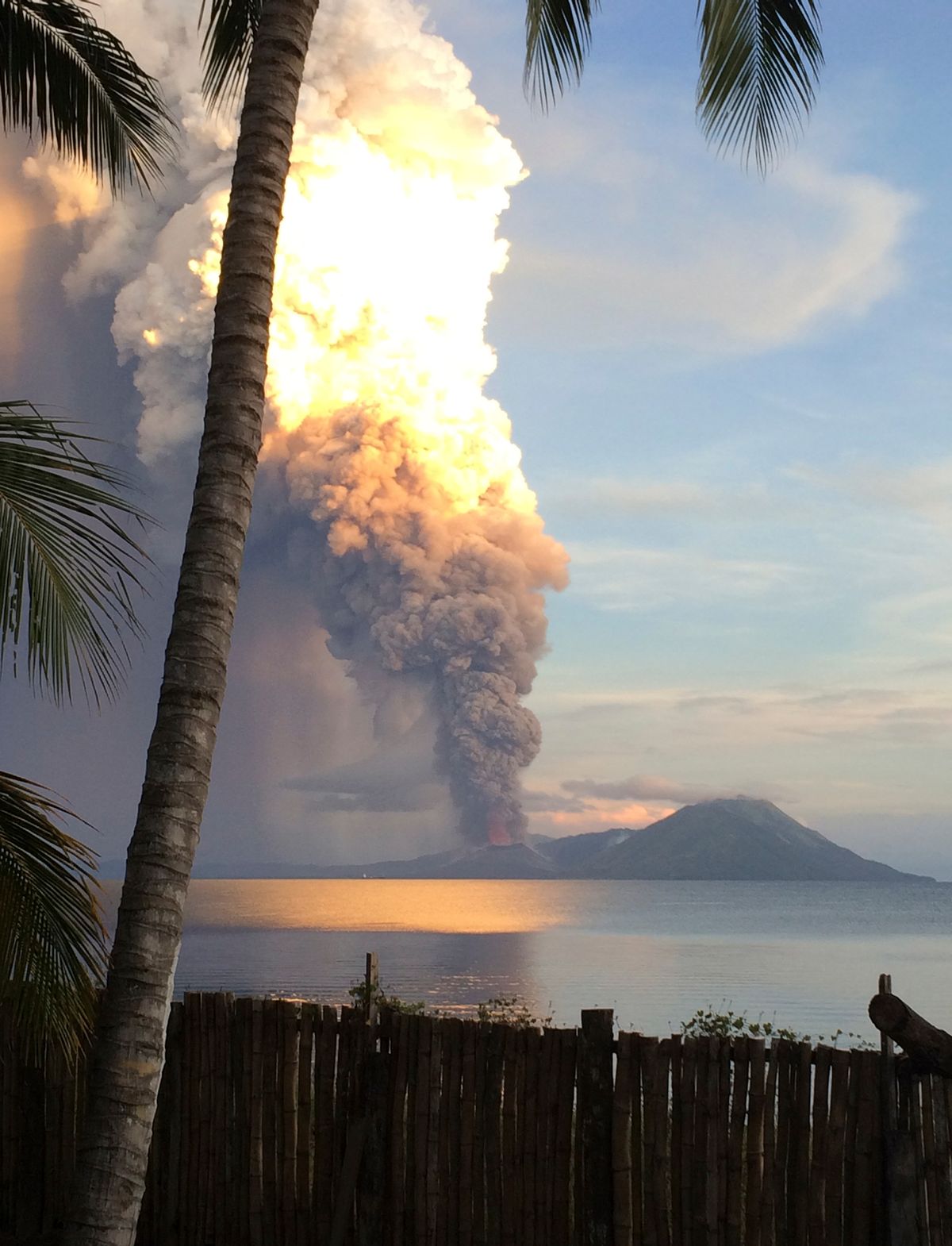 Smoke billows from Mt. Tavurvu after an eruption in Kokopo, east New Britain, Papua New Guinea, Friday, Aug. 29, 2014.   (AP Photo/Jason Tassell)
