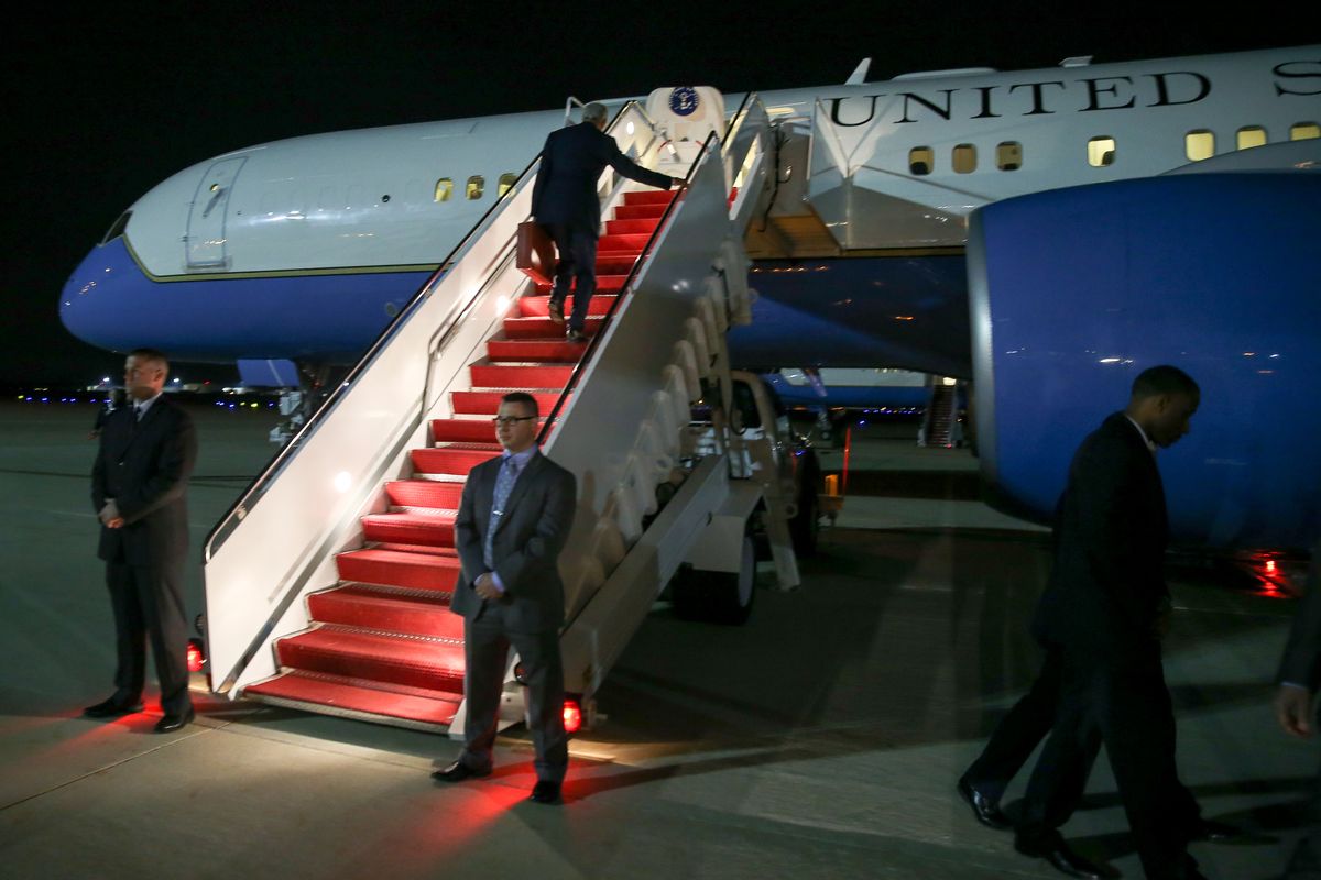 Secretary of State John Kerry boards a plane at Andrews Air Force Base, Md., Friday, May 1, 2015, to travel to Stansted, England, on his way to Colombo, Sri Lanka. (AP Photo/Andrew Harnik, Pool) (AP)
