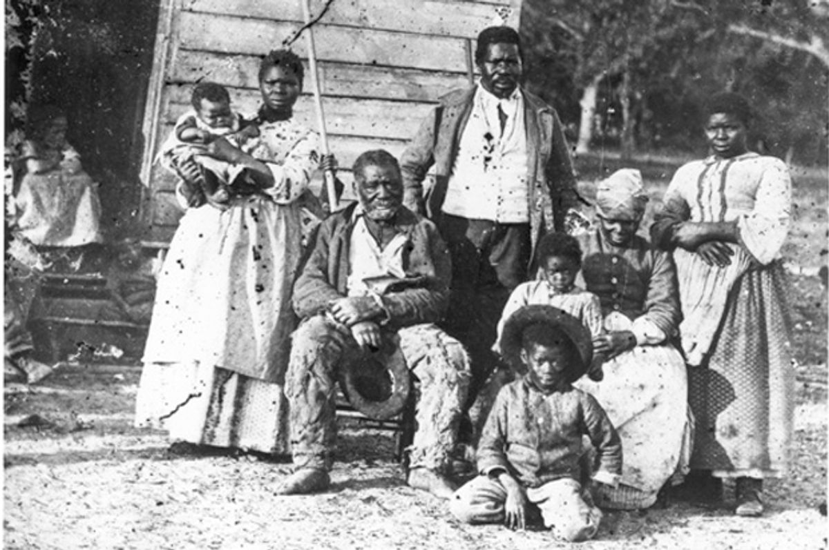 Slaves at Smith's Plantation, South Carolina, ca. 1862.   (Library of Congress/Digiital Public Library of America)
